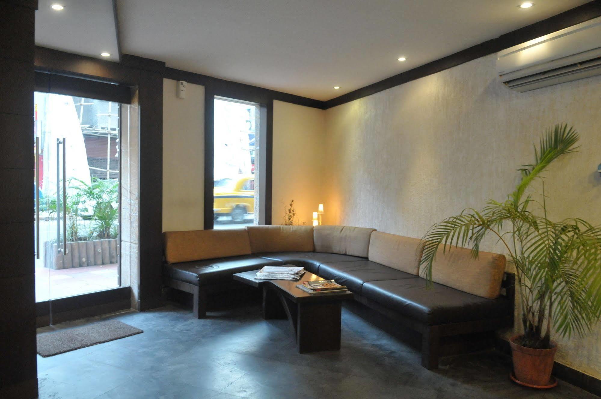 Treebo Trend Hotel Relax Inn Kolkata Bagian luar foto